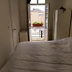 Private Independant Flat - Center - 2 Balconies *