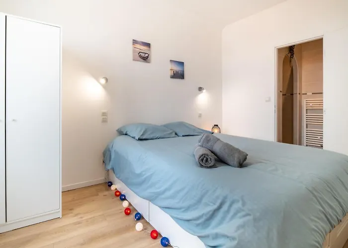 Private Independant Flat - Center - 2 Balconies Appartement Lourdes