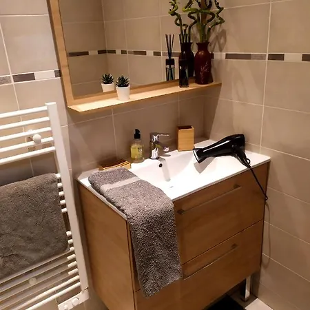 Private Independant Flat - Center - 2 Balconies Lourdes